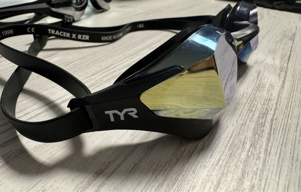 Очки для плавания TYR Arena Cobra Speedo тир арена кобра swipe  edge