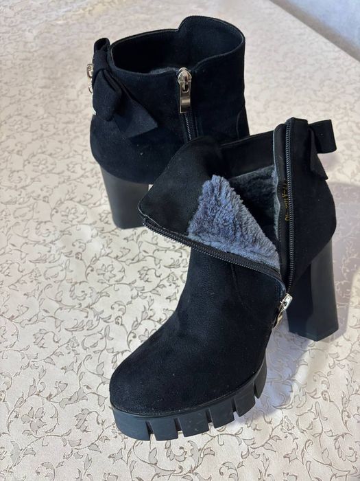 Ботіночки з натуральної замші