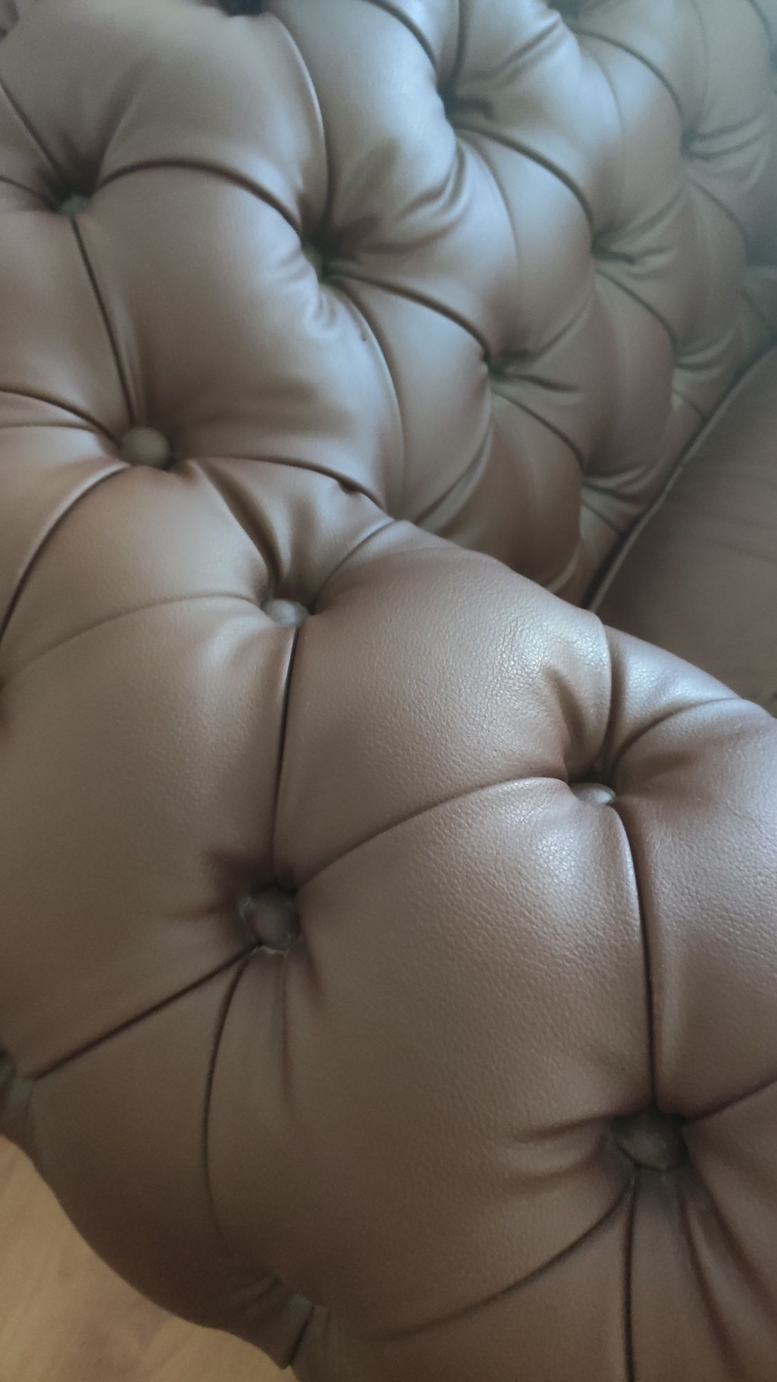 Cadeirão Chesterfield