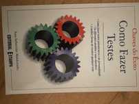 Livros de bolso em 2 mao