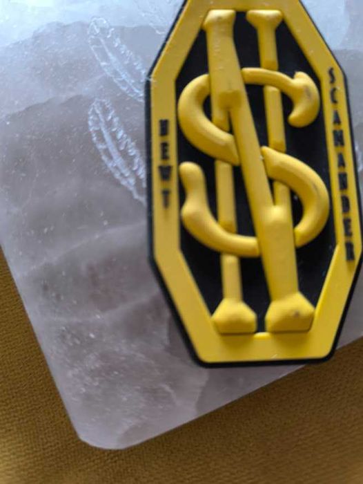 Porta-Chaves Newt Scamander da saga Harry Potter     Pyramid