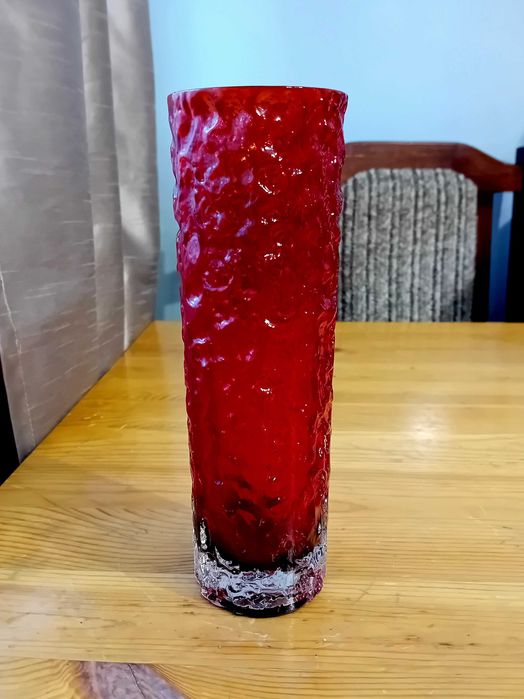 TAJIMA - Japonia - Rubinowy Szklany Wazon Lata 70-te Vintage