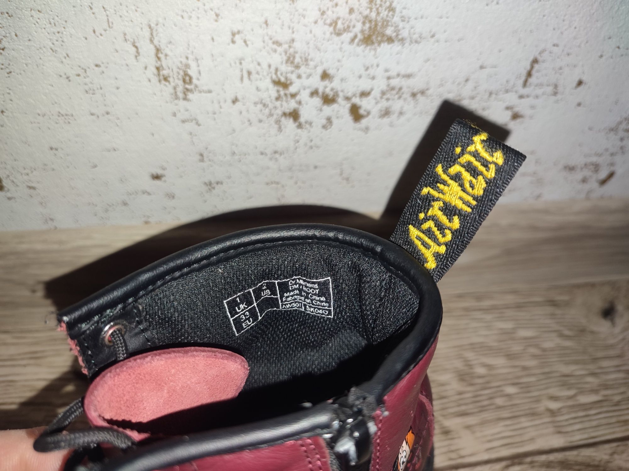 Skórzane buty glany Dr Martens wersja limitowana