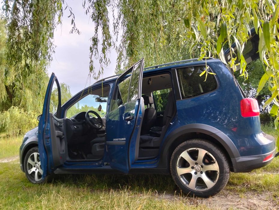 Volkswagen Touran Cross 1.4