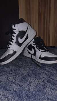 Nike air Jordan, black and white