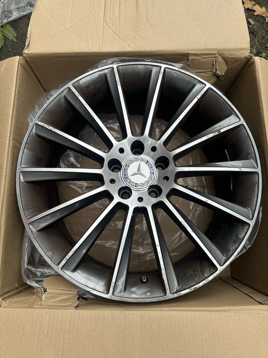 Титани r19 mercedes