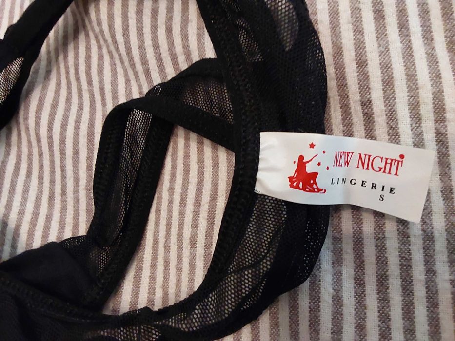 Lingerie Preto com Brilhos de noite.