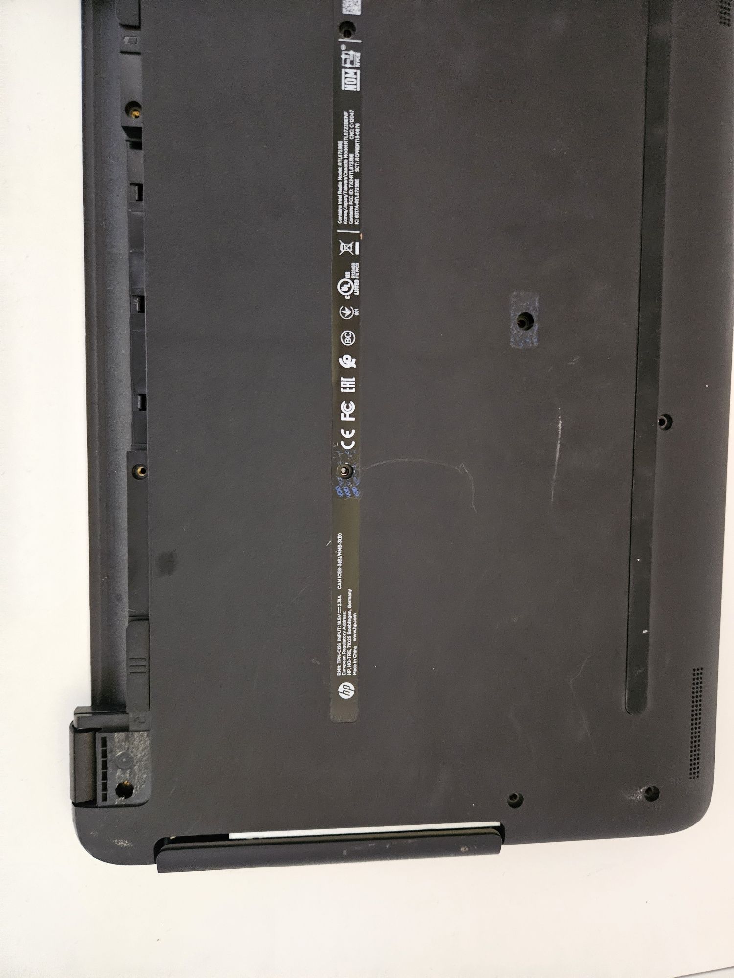 Sprzedam laptopa hp TPN c126
