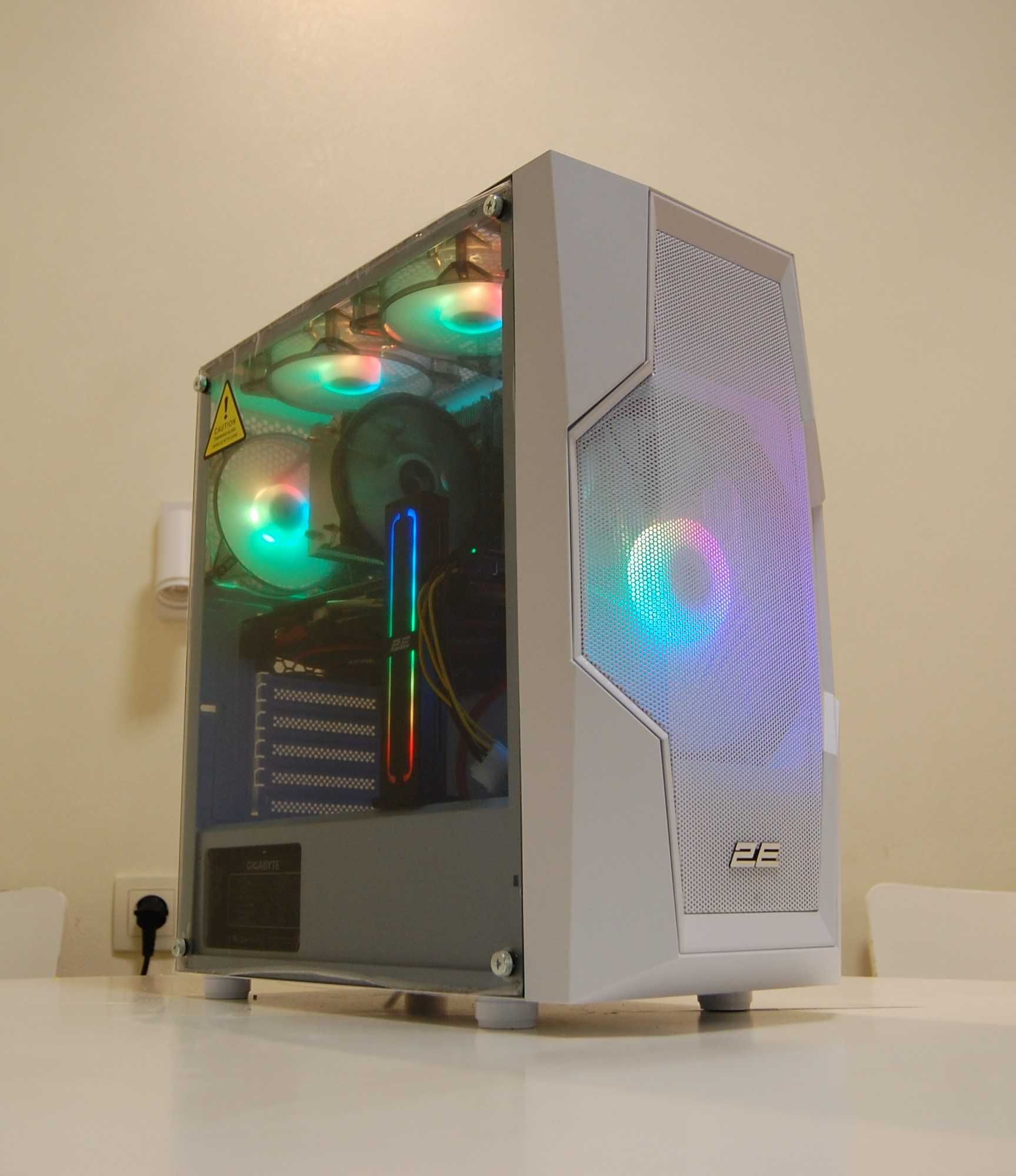 RGB Ігровий ПК 8/16 ядер, 32 Gb ОЗУ, NVMe m.2 SSD, RX 5700 XT 8Gb.