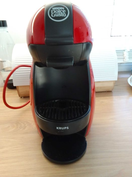Ekspres Krups do kawy Dolce Gusto  czerwony