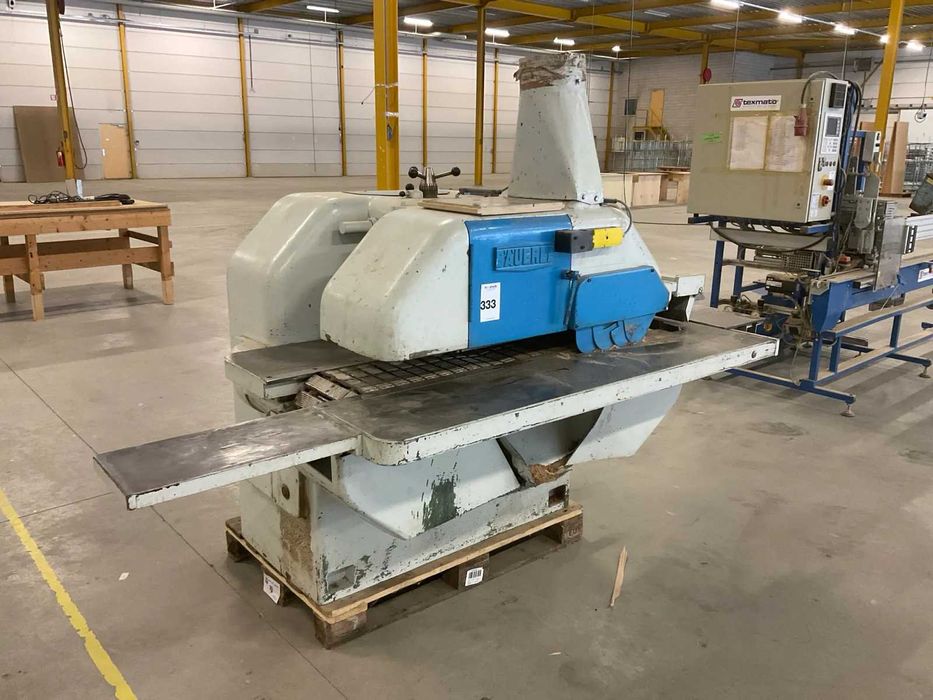 Wielopiła piła Bauerle B180m2   szerokość gąsiennicy pracy 250MM