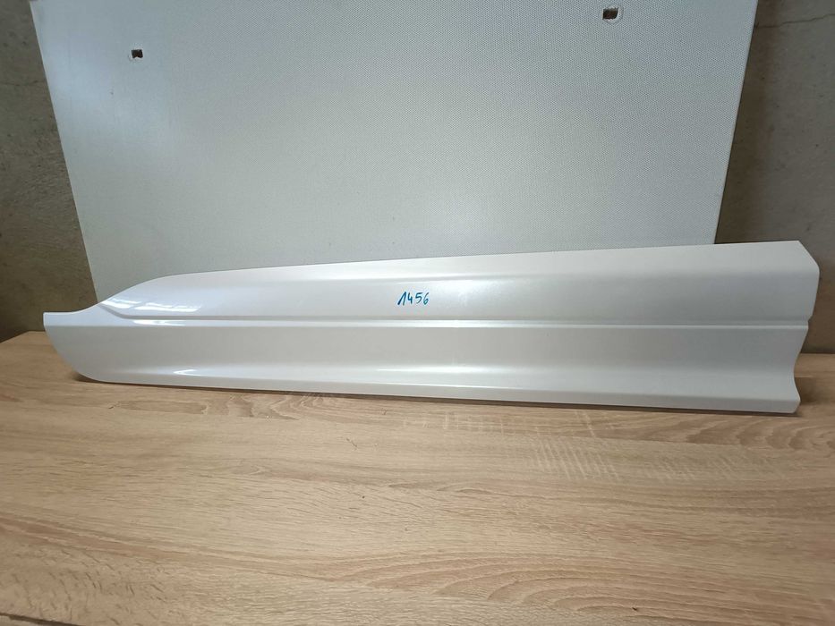 Ford Kuga MK3 ST-Line Listwa drzwi lewy przód