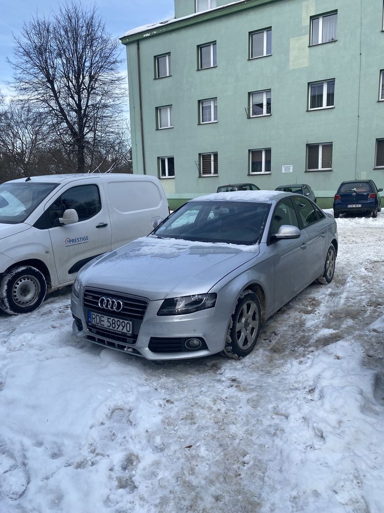 Audi A4 B8 2008r 2.0 tdi 170km