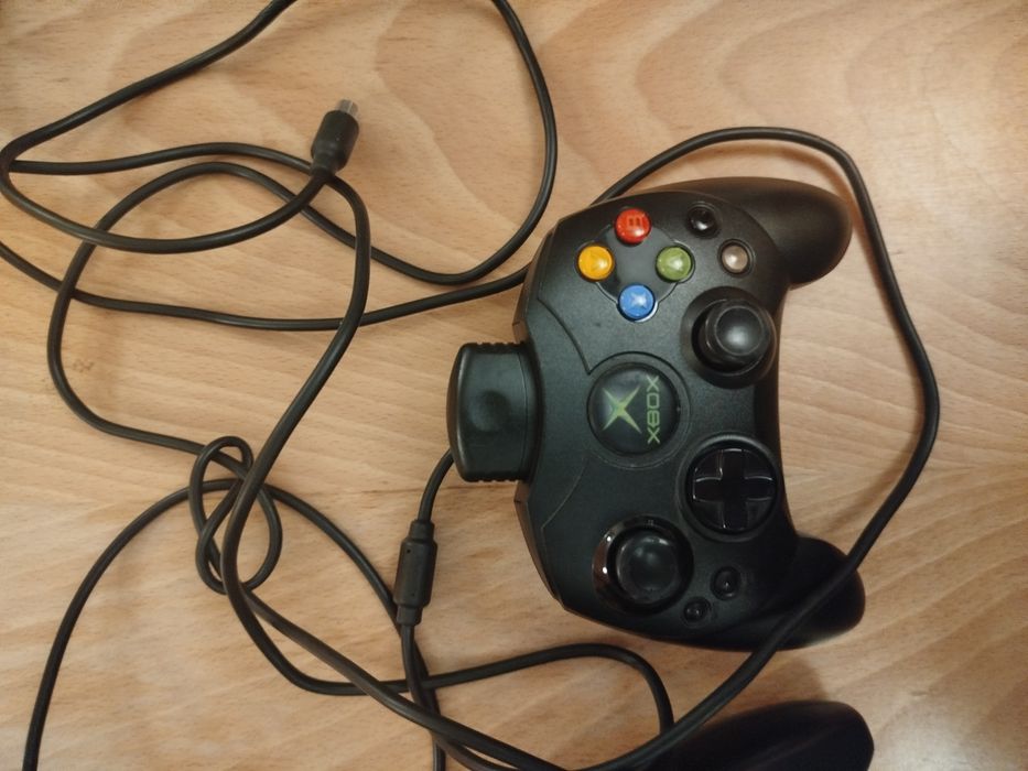 2 comandos Xbox em bom estado