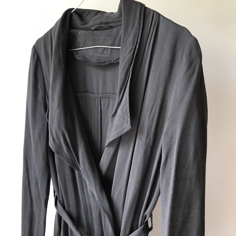 Lindex viscoza 38 M szary szlafrokowy płaszczyk narzutka sukienka