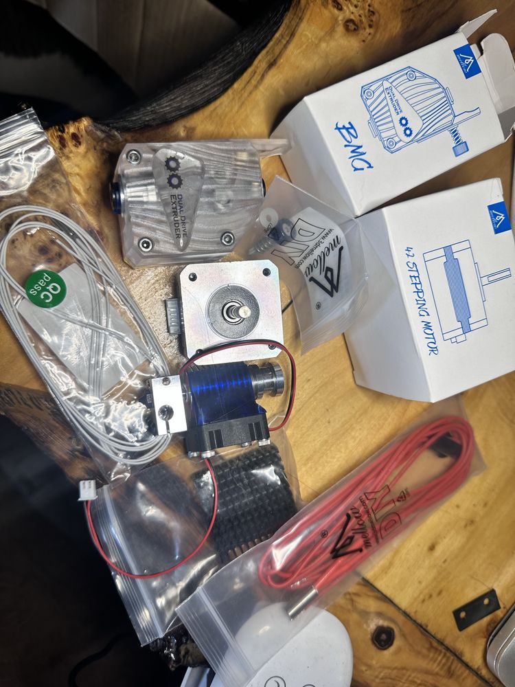 3d прінтер Екструдер extruder, кроковий двигун stepping motor  24v