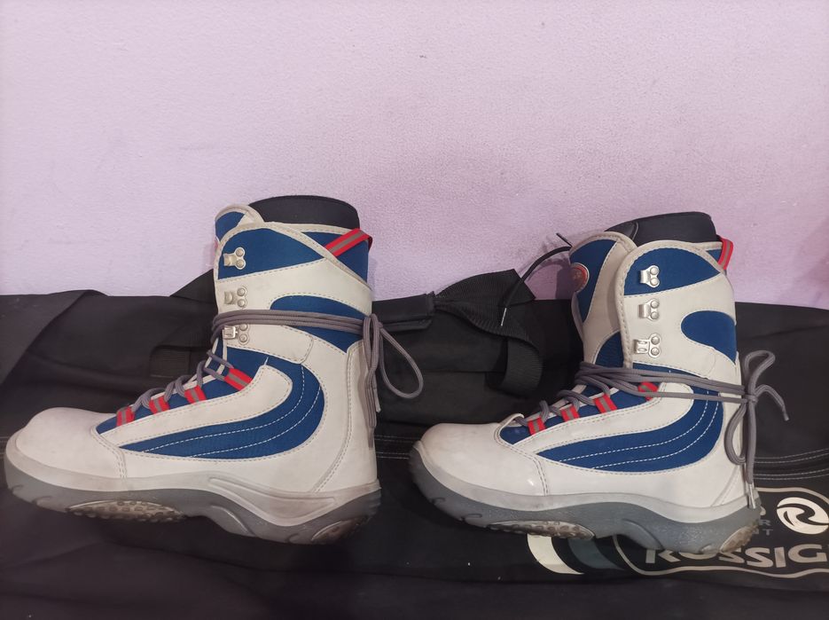 Продам Сноуборд Burton з чохлом Rossignol