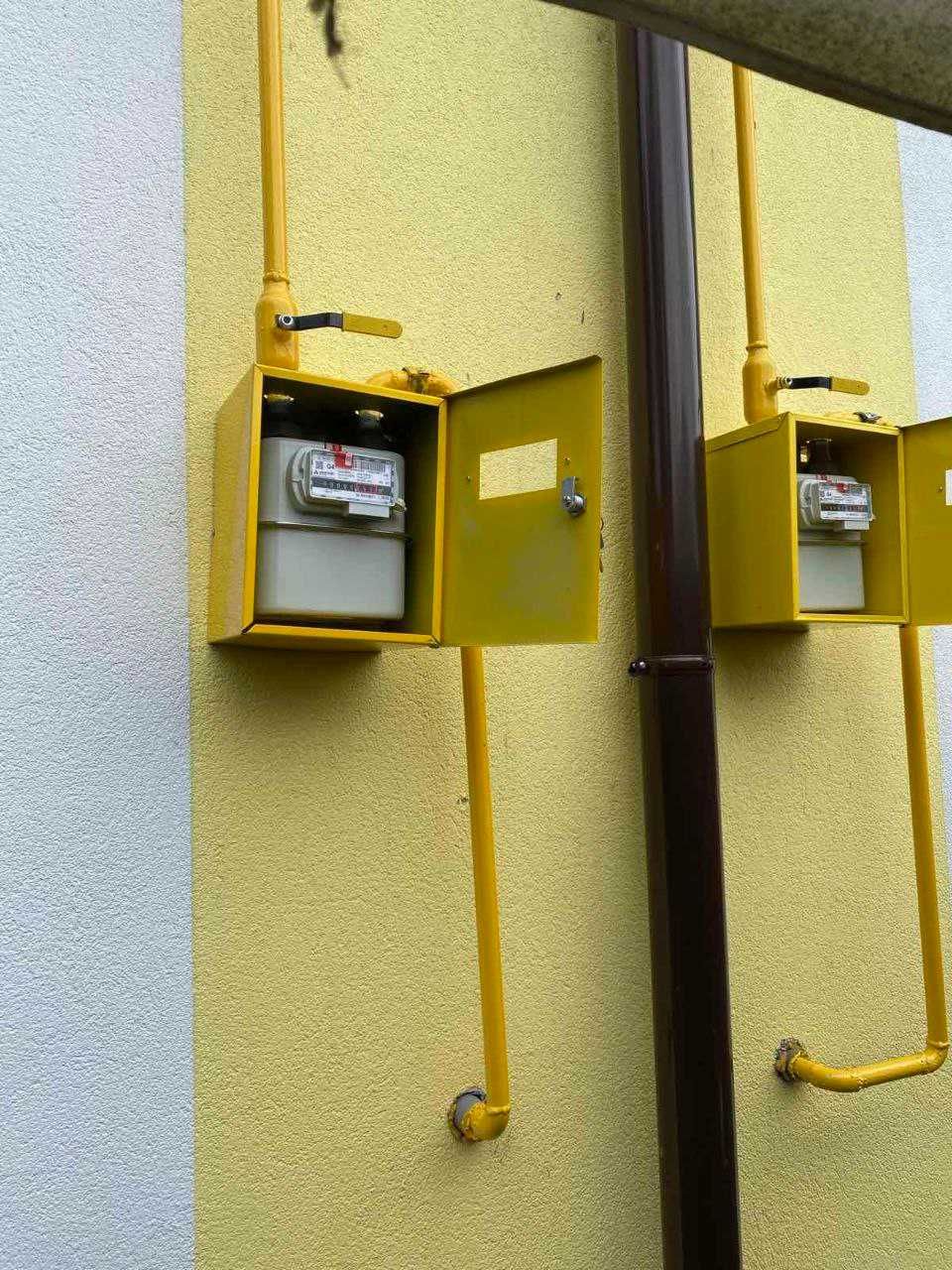 3-кімнатний таунхаус в самому центрі. Газ, каналізація. оформлення 2%