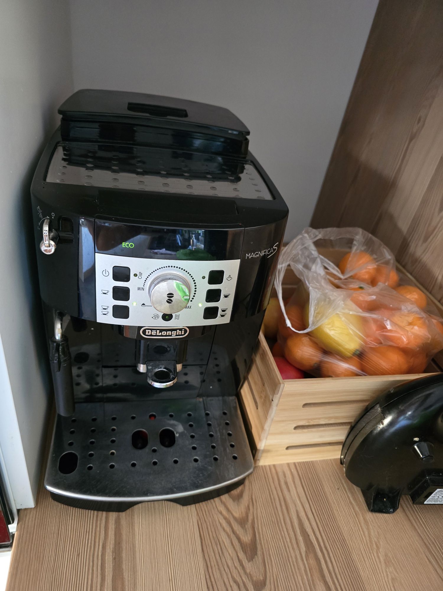Ekspres automatyczny Delonghi Magnifica S