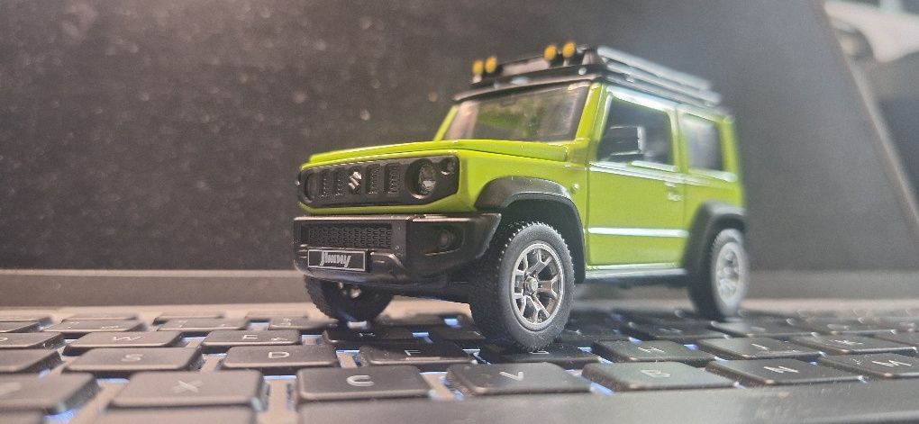 Miniatura suzuki jimny