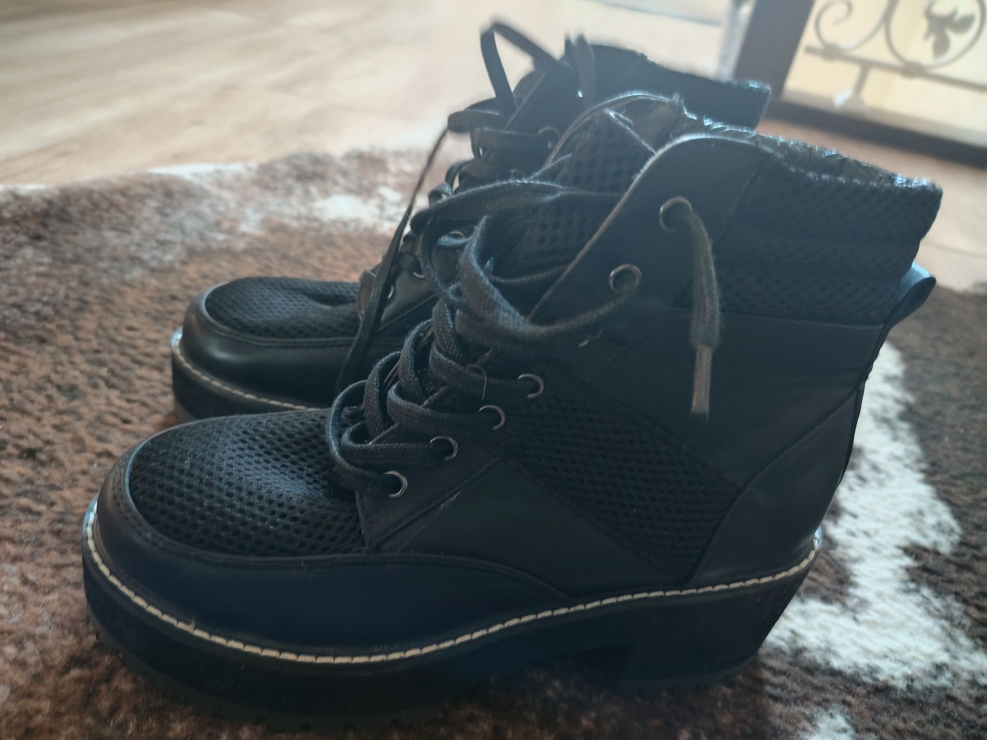 buty trapery gruba podeszwa