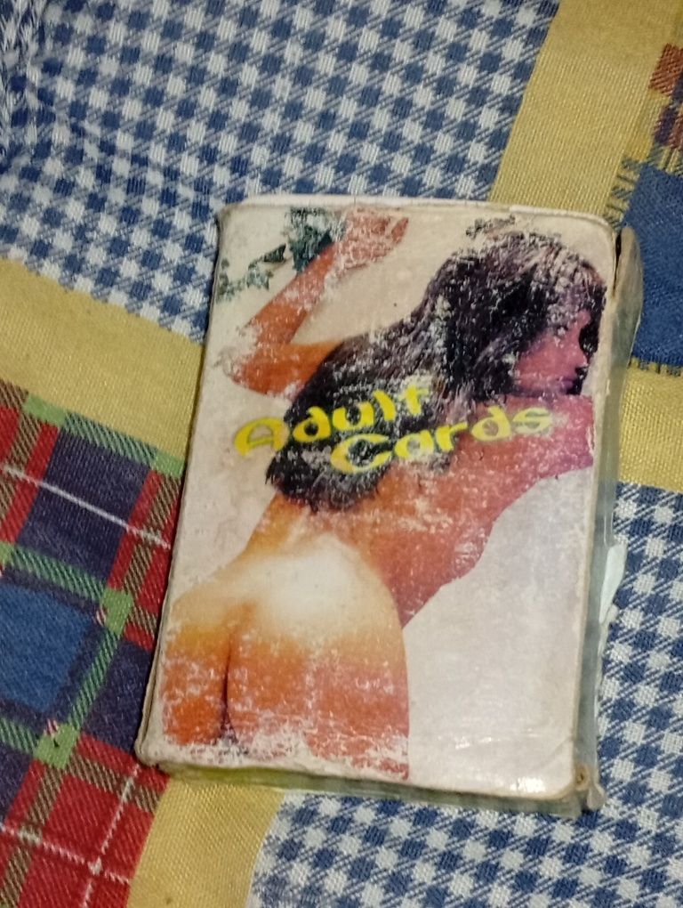 Baralho de Cartas Adultos