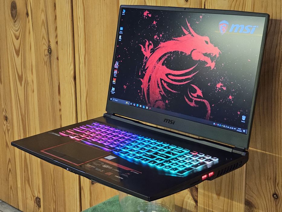 MSI 17.3" 144Hz/i7 8750H/GTX 1070 8GB/RAM 32GB/SSD 256/HDD 1000GB