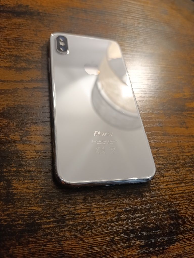Telefon Apple iPhone X 64GB biały bat. 100%