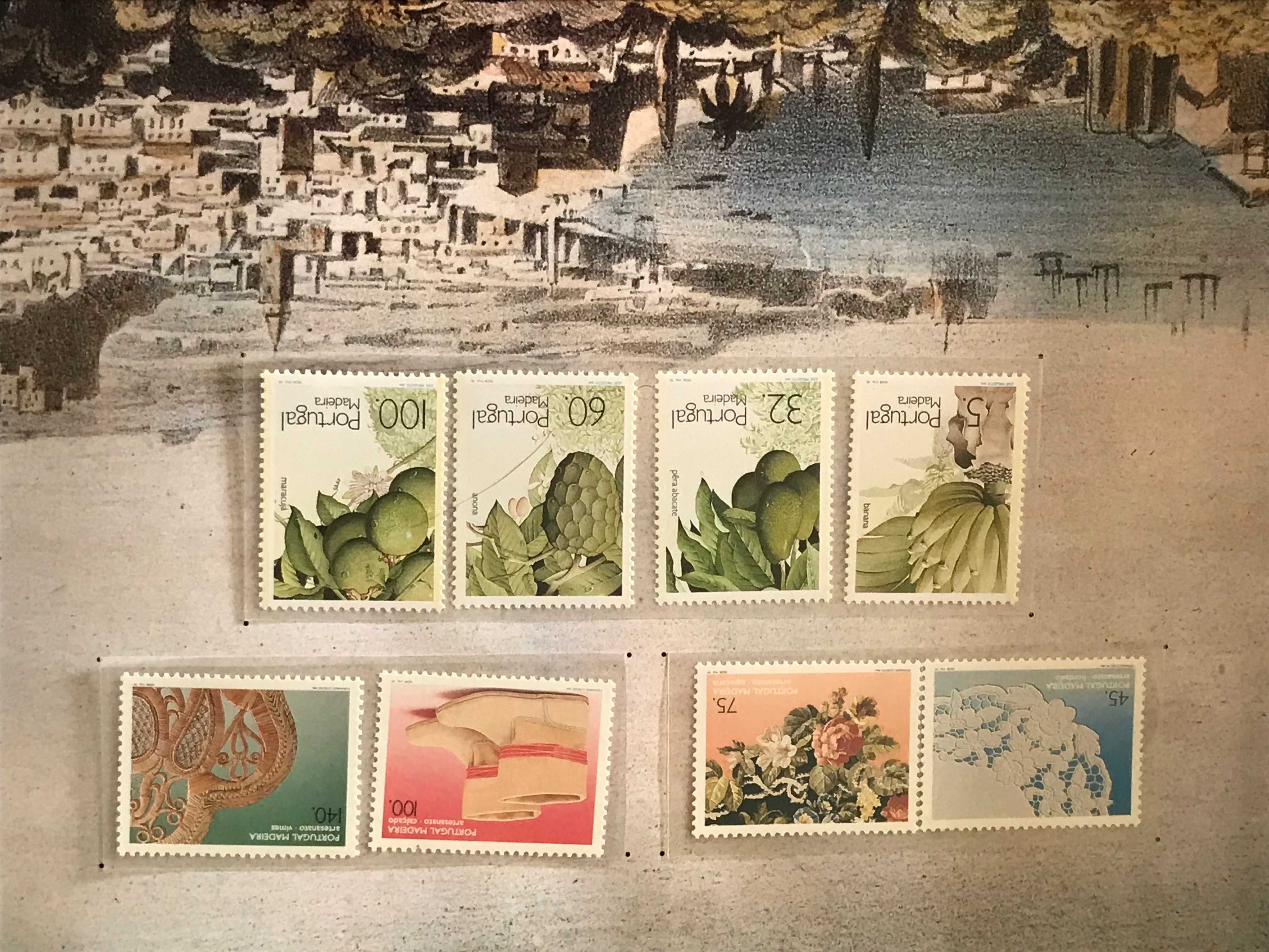 Livro CTT "As Ilhas Atlânticas" - Filatelia
