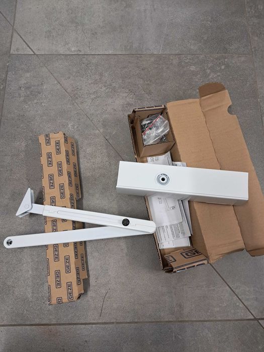 GEZE TS 2000 Samozamykacz z ramieniem biały System drzwiowy Lublin