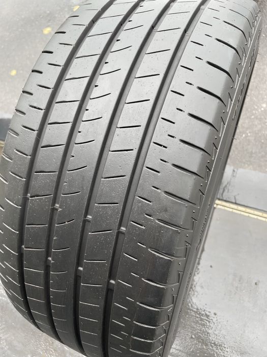 235/45/18 bridgestone turanza t005a
