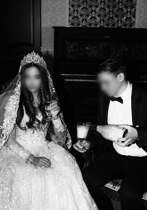 Розкішна пишна гепюрна весільна сукня 2025