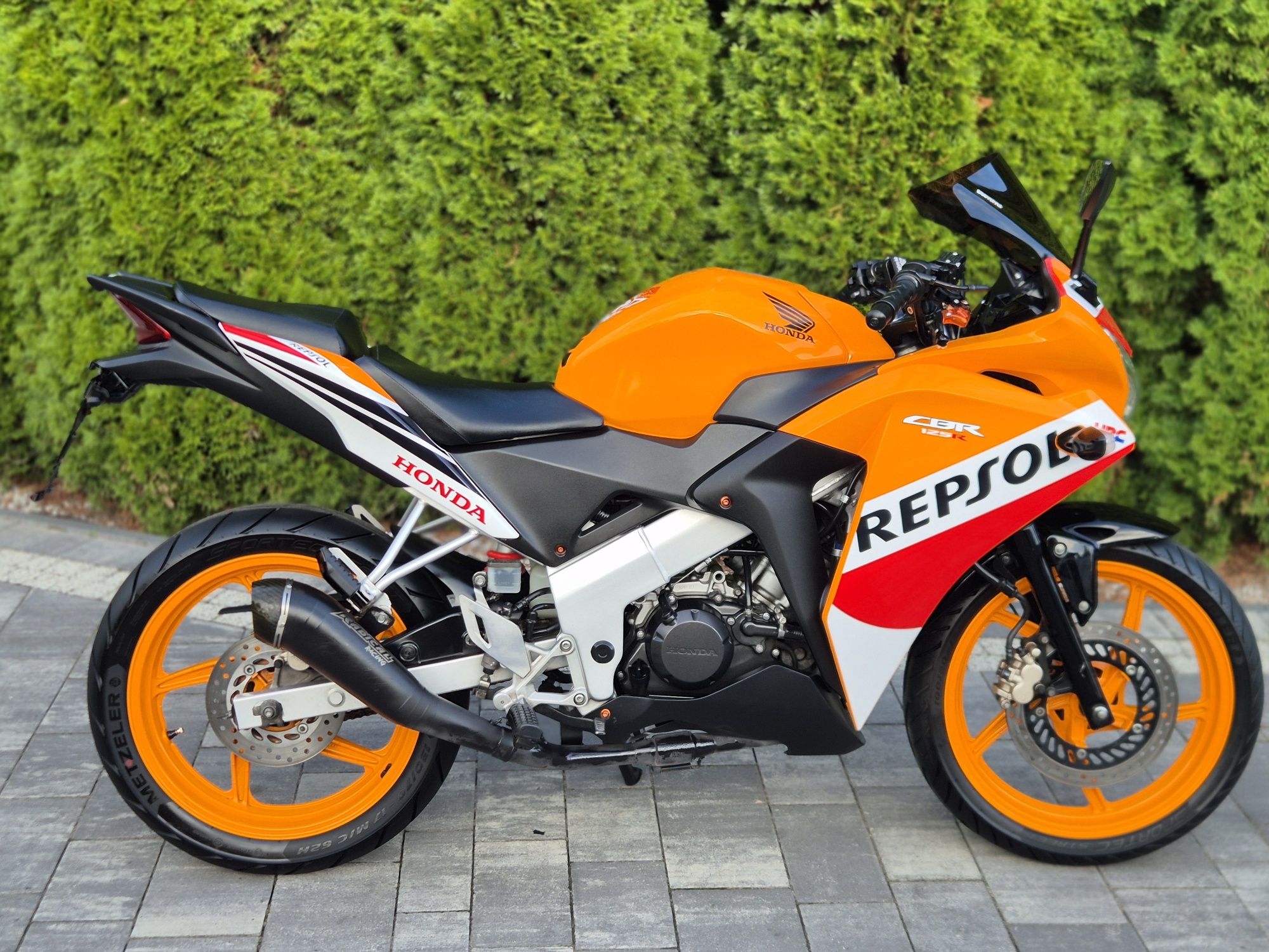 Honda CBR 125 R Wydech Radical REPSOL 2016r kat B a1
