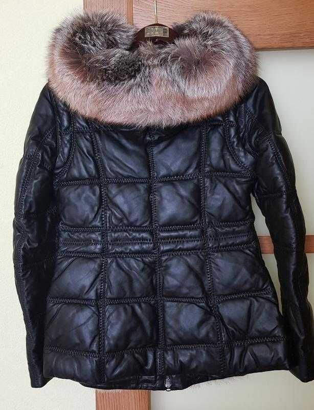 Кожаная куртка пуховик с канадской лисой 40 р.