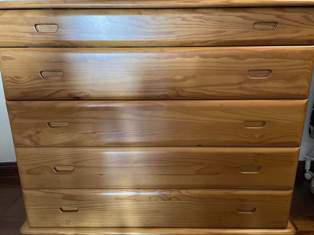 Quarto de crianca da marca Harpa- cama + comoda