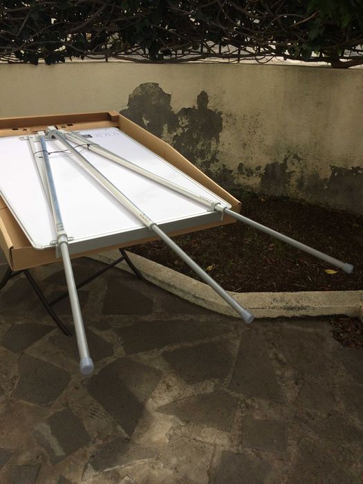 Cavalete Tripé elegante, ideal p/ as suas conferências!