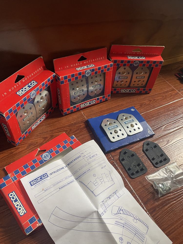 Vendo pedais SPARCO novos