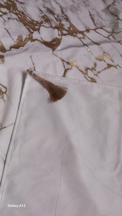 Bieżnik piękny na uroczyste okazje złoty