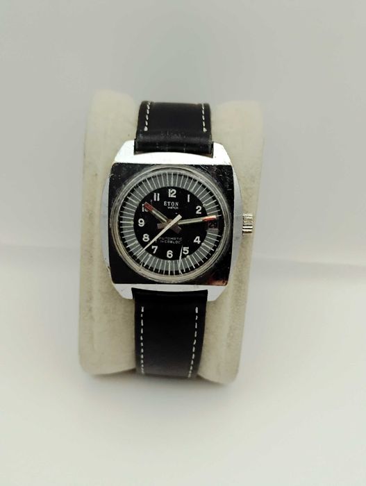 ETON Watch z datownikiem automatyczny ciekawy zegarek