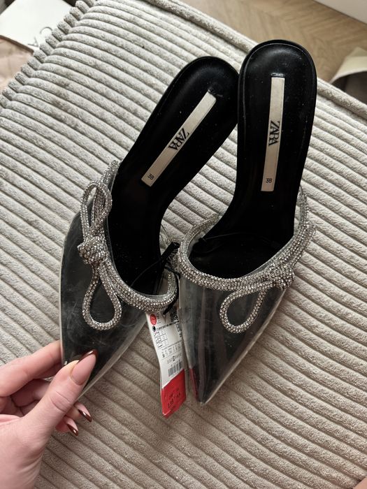 Zara buty na obcasie