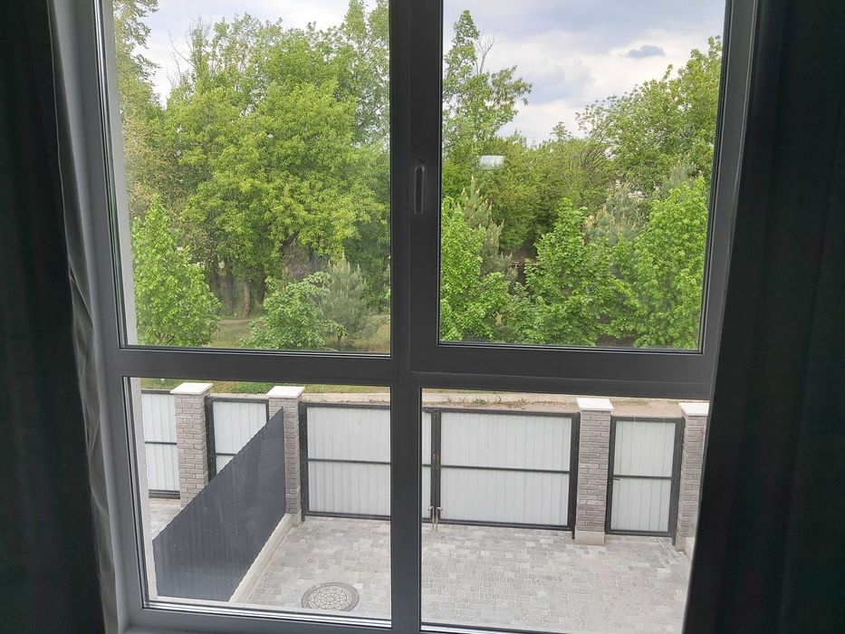 Ціну знижено!Супер пропозиція!Оренда будинка,метро Славутич 5хвилин!