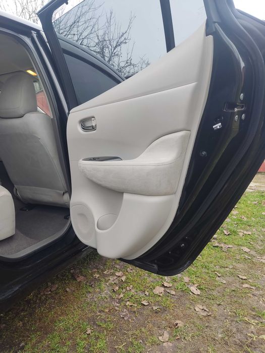 Продам Нисан Лиф 2011 года