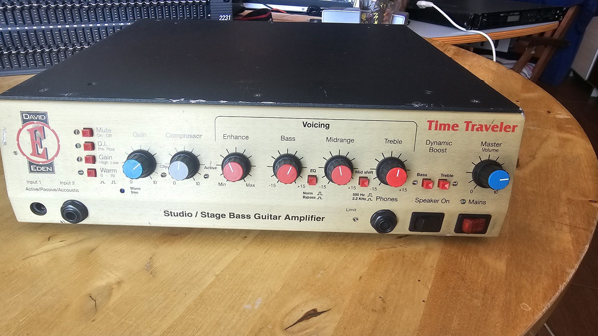 Wzmacniacz basowy Eden WT 330 USA