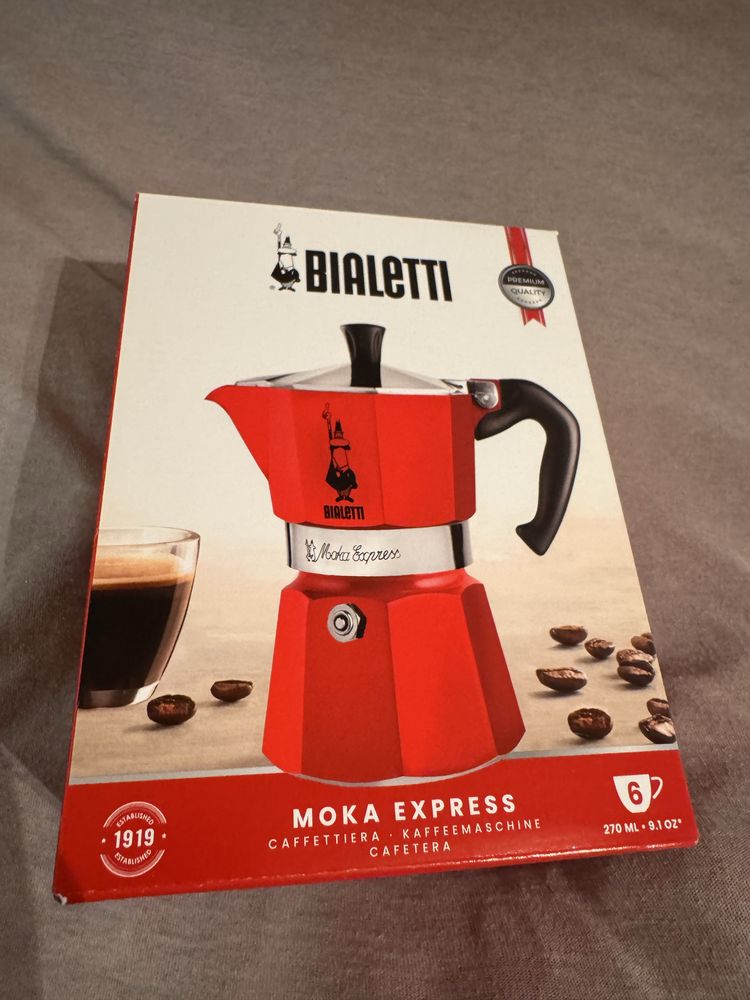 Bialetti włoska kawiarka 6 cup 270ml NOWA