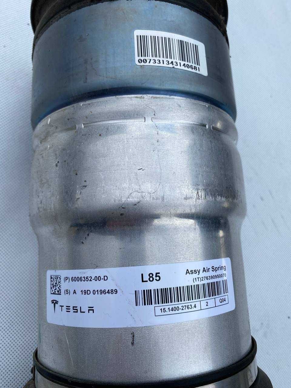 Амортизатор пневматичний задній Tesla Model S 12-16 S3, S2 600635200D
