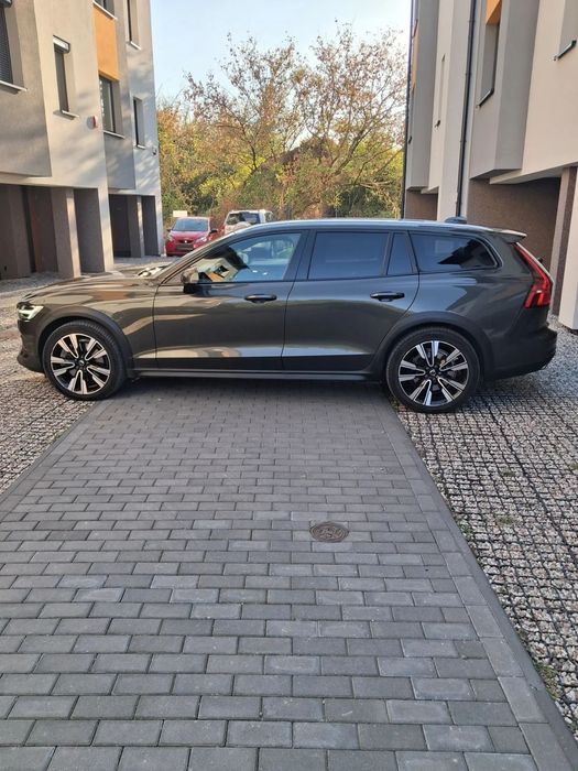Volvo V60 Cross Country Pierwszy właściciel, GWARANCJA, SALON PL, serwisowany w ASO, HAK