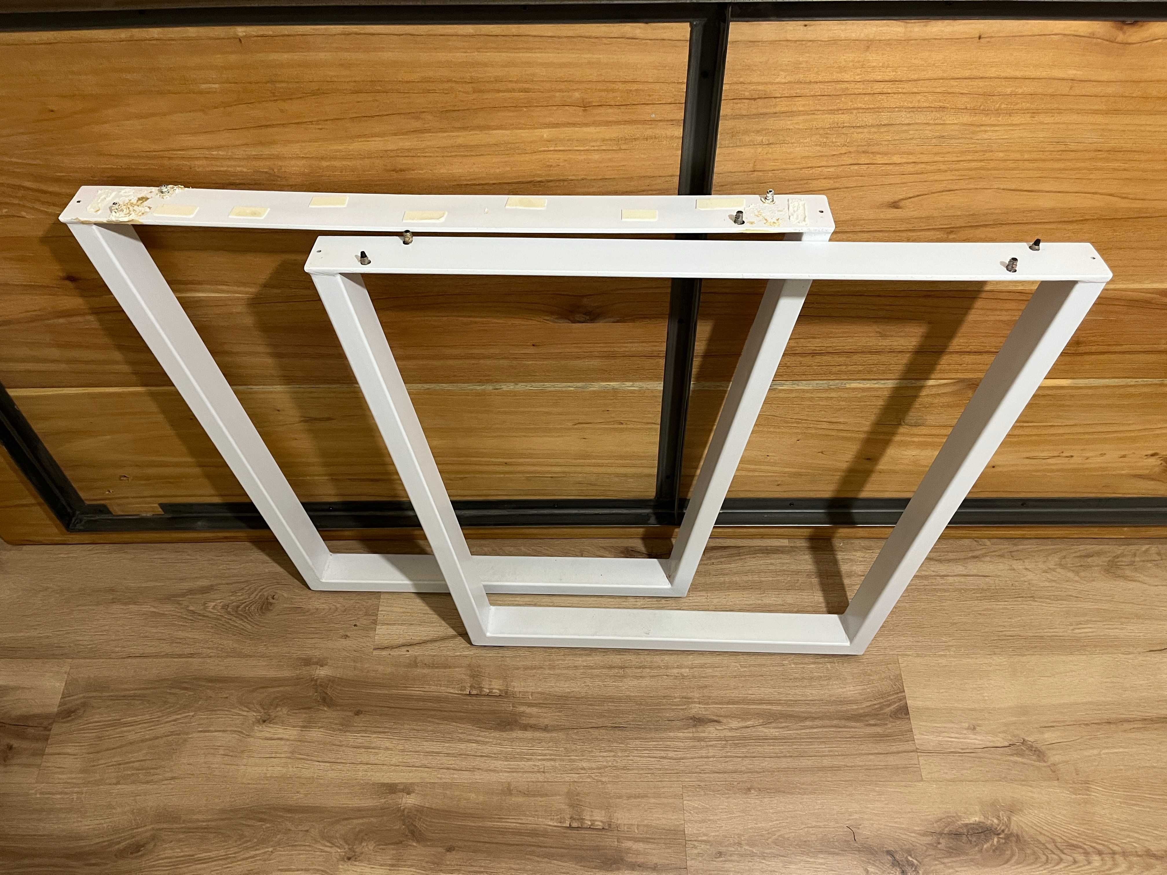 Mesa de madeira 230mm x 100 mm