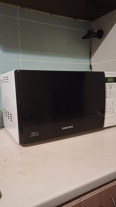 Мікрохвильова піч