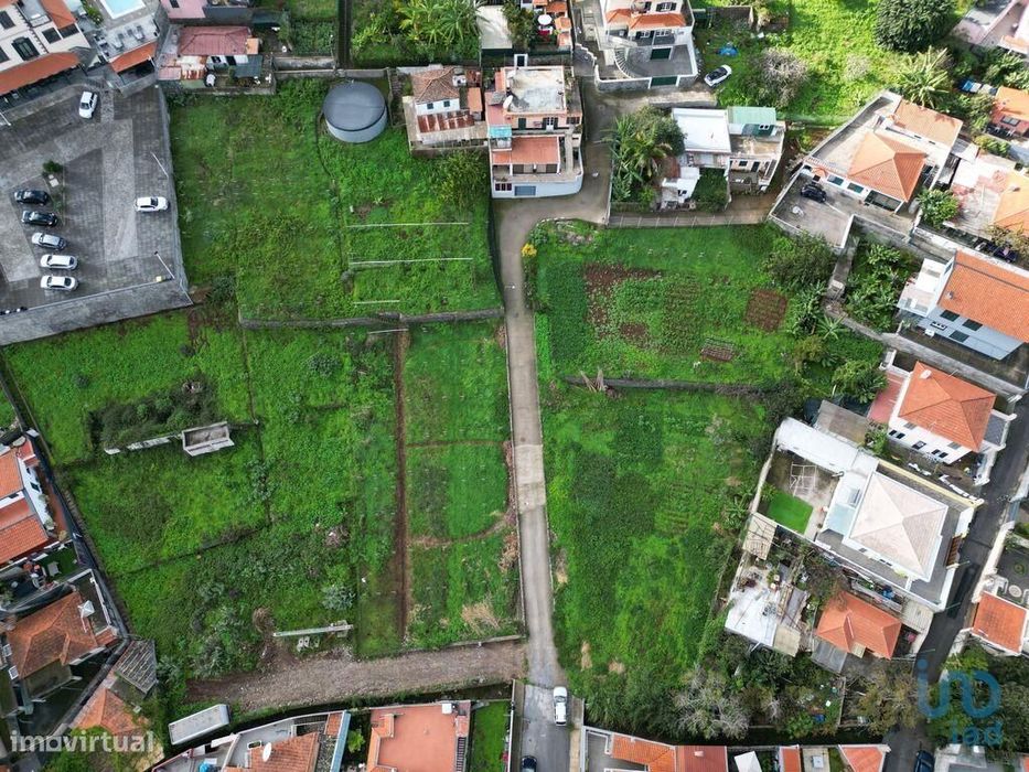 Terreno em Santo António de 4050,00 m2