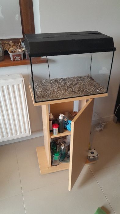 Akwarium z szafką ,35 l